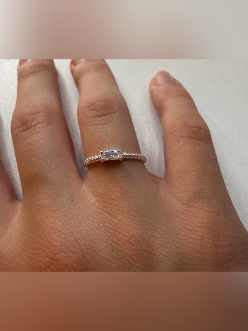 Evry Jewels matching ring and necklace
Ring size 6